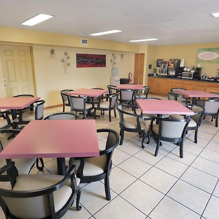 Roomba Inn & Suites - Daytona Beach Extérieur photo